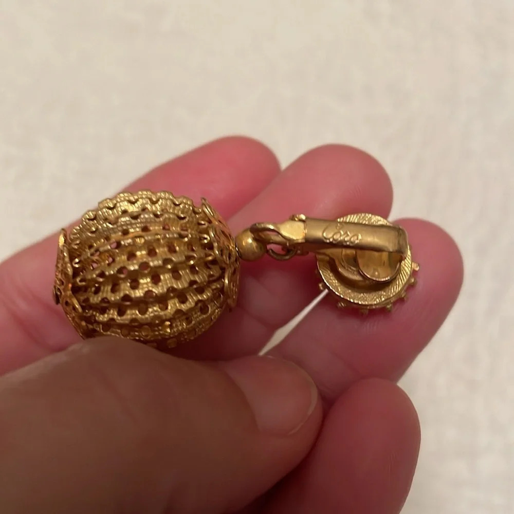 Coro Gold-Tone Filigree Clip-On Ball Earrings - Picture 7 of 8